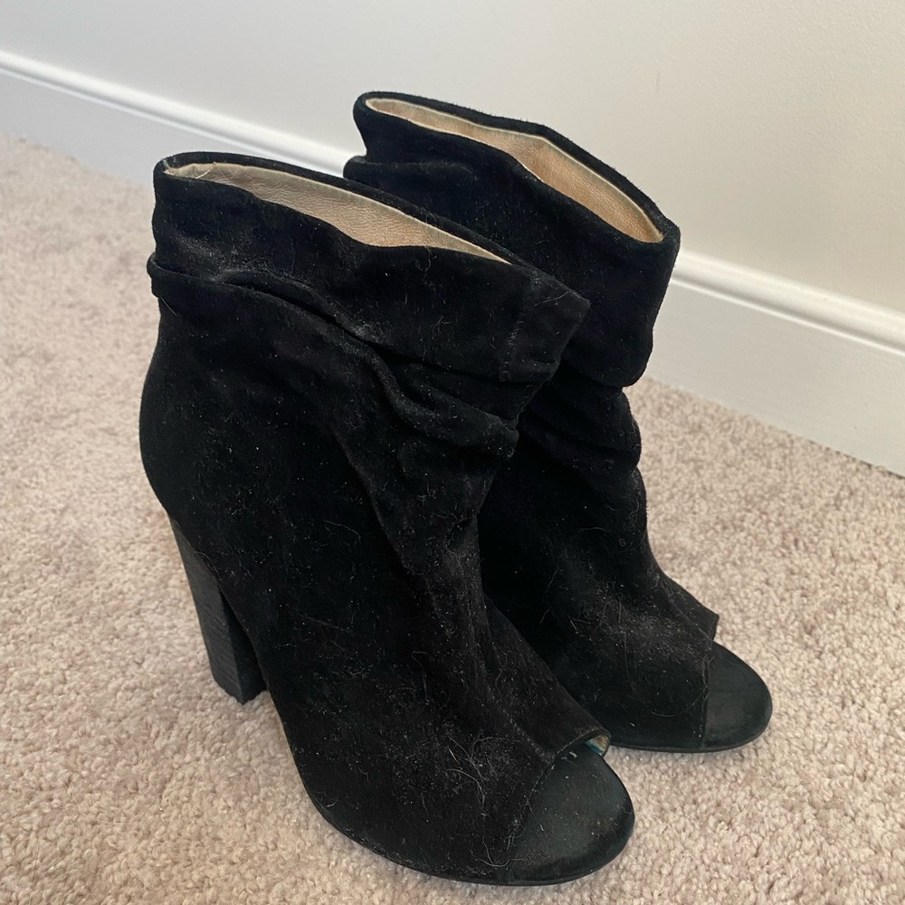 Chinese Laundry Peep Toe Booties; Size 6